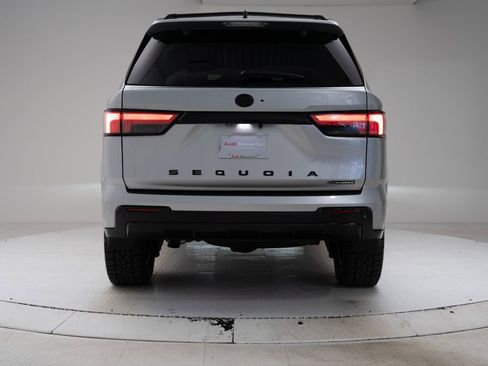 Used 2026 Toyota Sequoia Platinum AWD/4WD image 37