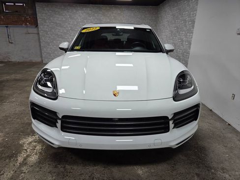 Used 2022 Porsche Cayenne Platinum Edition image 58