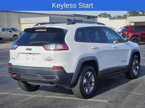 Used 2019 Jeep Cherokee Trailhawk image 8