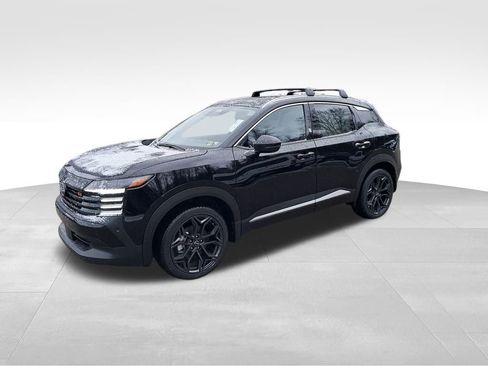 New 2026 Nissan Kicks SR w/ SR Premium Package image 2