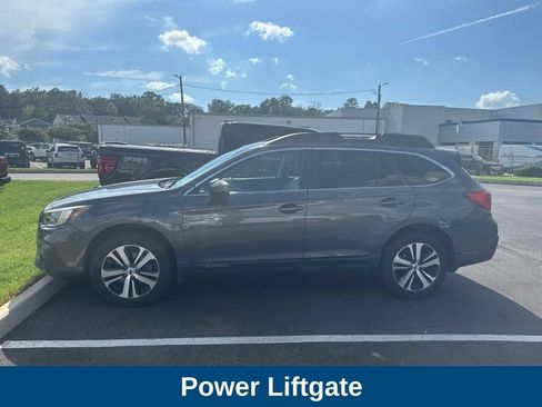Used 2018 Subaru Outback 2.5i Limited AWD/4WD image 9