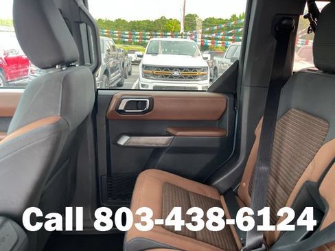 Used 2023 Ford Bronco Outer Banks AWD/4WD image 14