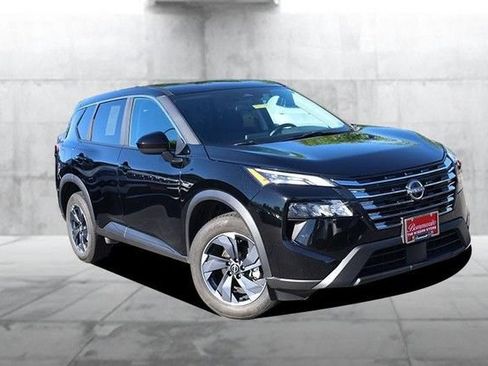 Certified 2025 Nissan Rogue SV FWD image 2