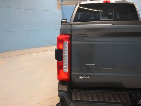 New 2025 Ford F250 Lariat w/ Lariat Ultimate Package image 37