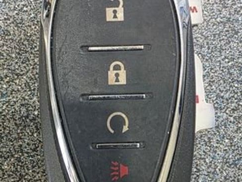 Used 2019 Chevrolet Trax LT w/ LT Convenience Package image 32