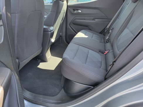 New 2027 Chevrolet Bolt LT w/ Comfort Package image 33