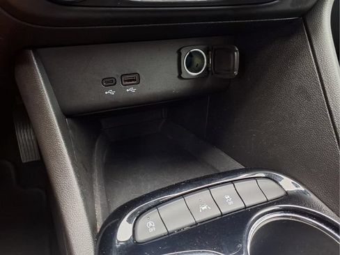 Used 2025 Buick Encore GX Preferred FWD image 26