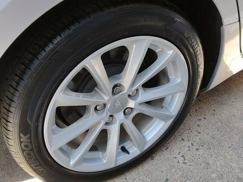 Used 2019 Cadillac CTS Sedan RWD image 31