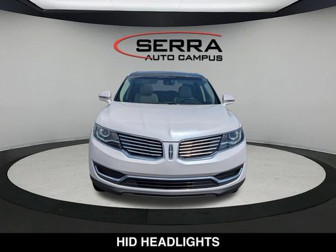 Used 2016 Lincoln MKX Reserve w/ Climate Package AWD/4WD image 2