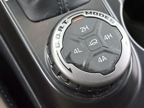 Used 2024 Ford Bronco Wildtrak AWD/4WD image 28