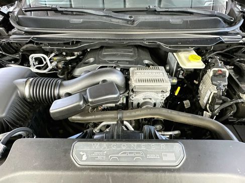 Used 2022 Jeep Wagoneer Series II w/ Rear Seat Video Group 1 AWD/4WD image 32