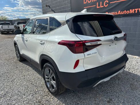 Used 2021 Kia Seltos LX AWD/4WD image 3