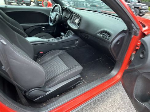 Used 2020 Dodge Challenger SXT w/ Blacktop Package AWD/4WD image 20
