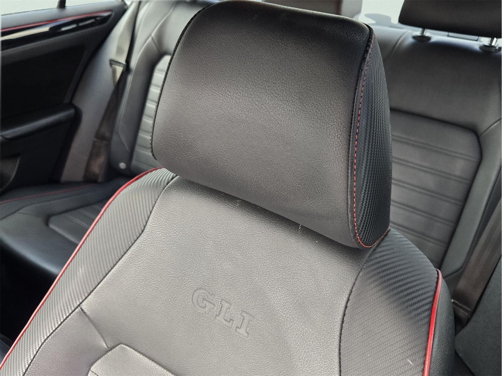 Used 2015 Volkswagen Jetta GLI SE FWD image 24