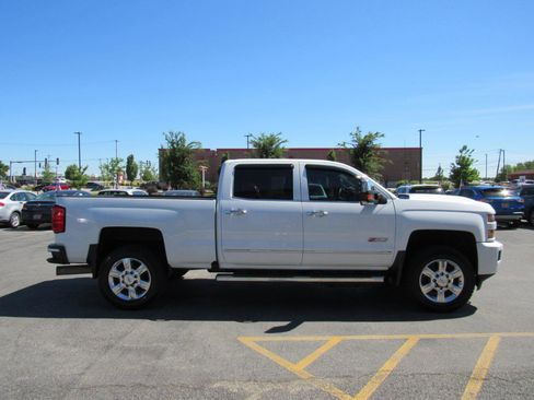 Used 2018 Chevrolet Silverado 2500 LTZ w/ Duramax Plus Package AWD/4WD image 7