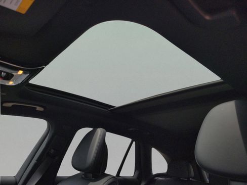 Certified 2026 Mercedes-Benz GLC 300 4MATIC image 28