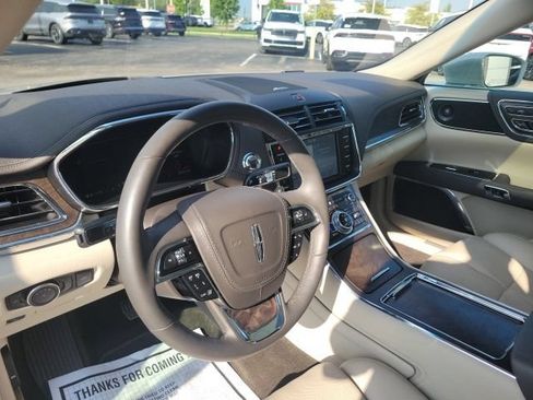 Used 2020 Lincoln Continental Reserve AWD/4WD image 29