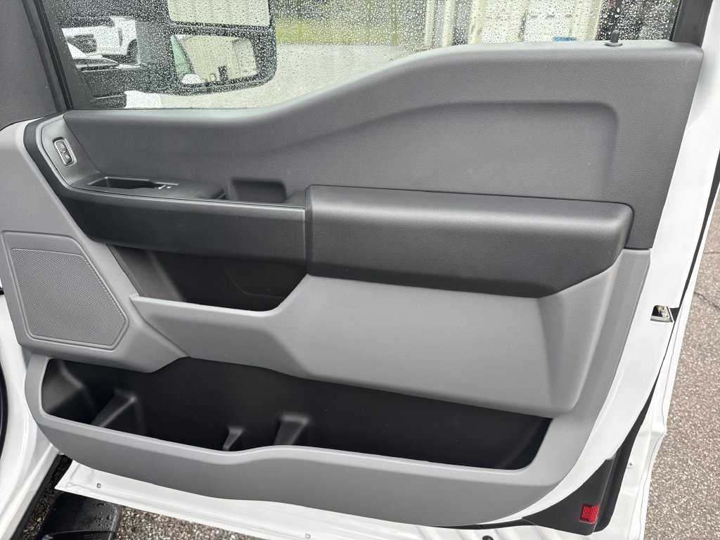 New 2026 Ford F350 XL w/ XL Driver Assist Package RWD image 15