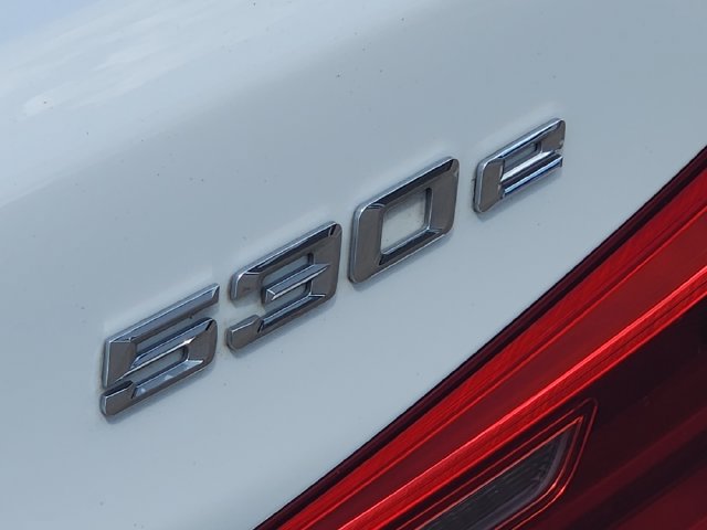 Used 2019 BMW 530e RWD image 11