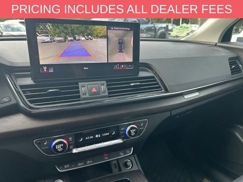 Used 2021 Audi Q5 2.0T Premium Plus w/ Premium Plus Package AWD/4WD image 12