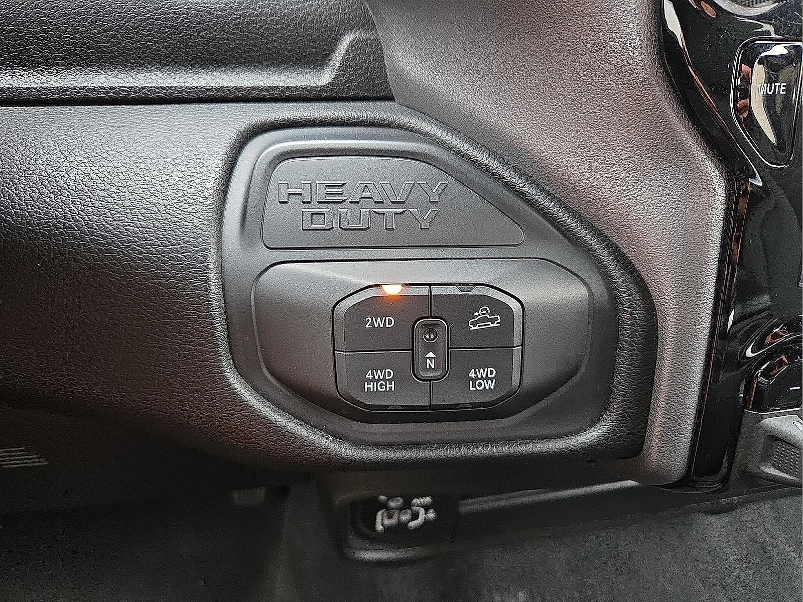 Used 2025 RAM 2500 Big Horn AWD/4WD image 20