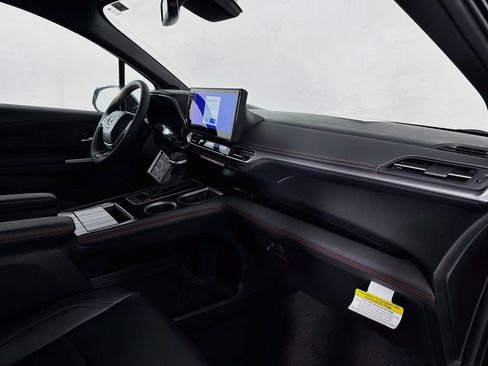 New 2026 Toyota Sienna XSE FWD image 29