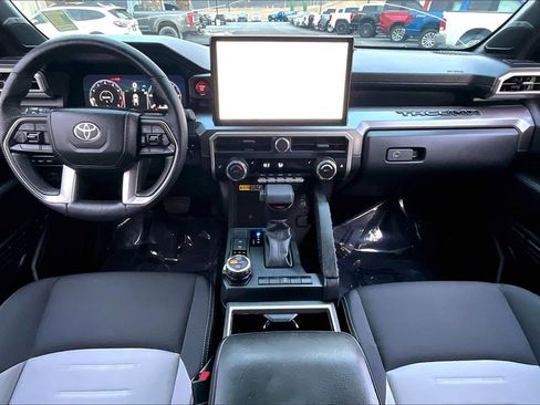 Used 2024 Toyota Tacoma TRD Off-Road image 16