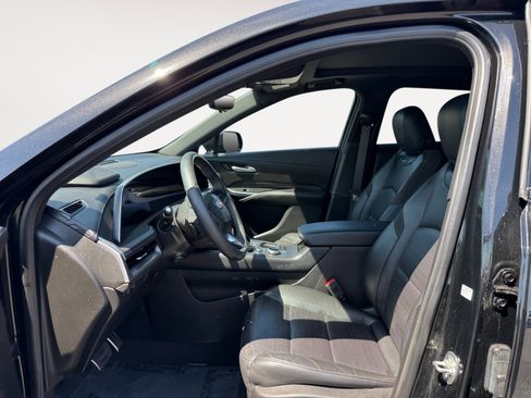 Used 2024 Cadillac XT4 Sport FWD image 10