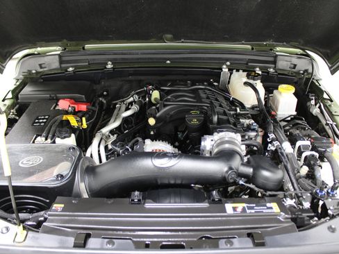 Used 2023 Jeep Gladiator Willys image 41