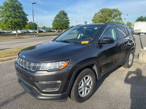 Used 2020 Jeep Compass Sport image 9