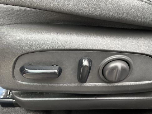 Used 2023 Buick Encore GX Select w/ Sport Touring Package image 13