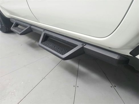 New 2026 Nissan Frontier PRO-4X w/ Pro-4x Convenience Package image 49