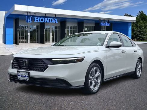 Certified 2025 Honda Accord LX image 1
