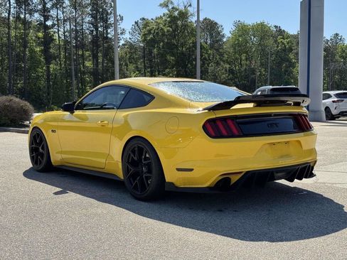 Used 2017 Ford Mustang GT w/ Black Accent Package RWD image 22