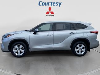 Used 2021 Toyota Highlander L AWD/4WD video 2