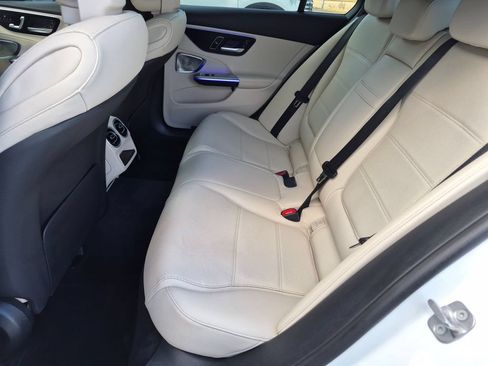 Used 2025 Mercedes-Benz C 300 4MATIC Sedan image 22