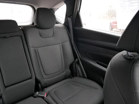 Used 2026 Hyundai Tucson SE image 14