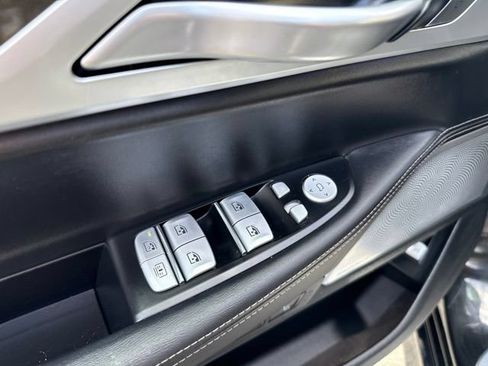 Used 2019 BMW 750i xDrive w/ Executive Package AWD/4WD image 13