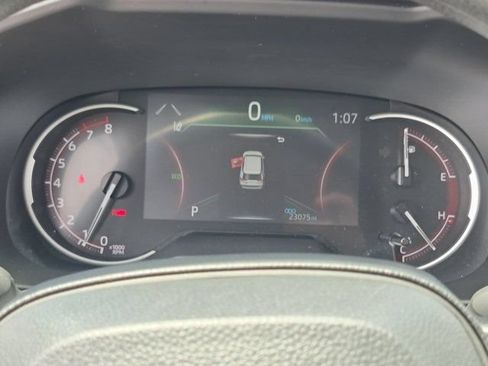 Used 2025 Toyota RAV4 LE AWD/4WD image 16