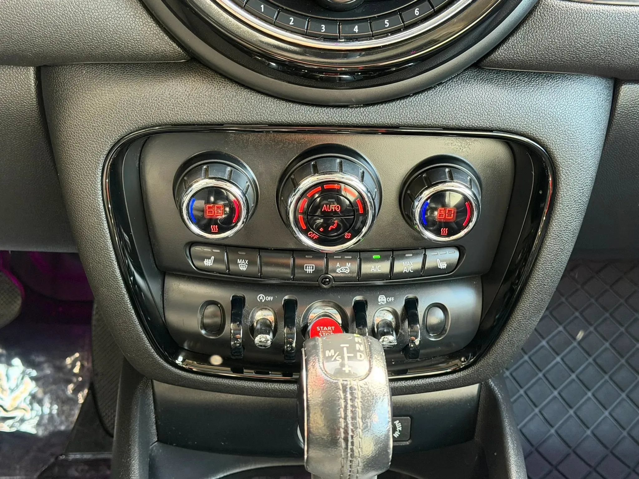 Used 2017 MINI Cooper Clubman ALL4 AWD/4WD image 21