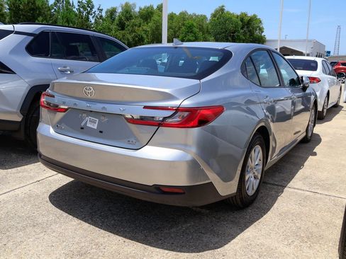 Used 2026 Toyota Camry LE FWD image 3