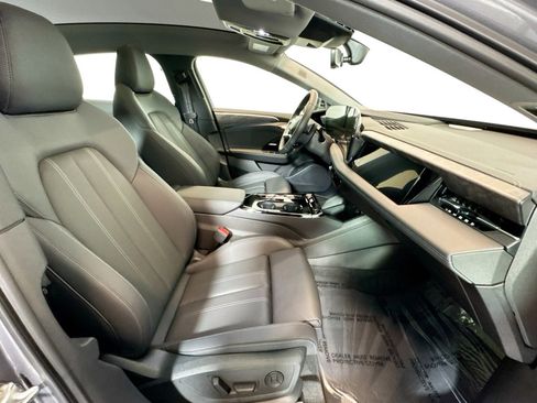 Used 2025 Audi A6 e-tron Prestige w/ Black Warm Weather Package image 24