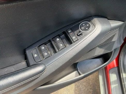 Used 2024 Kia Seltos S AWD/4WD image 14