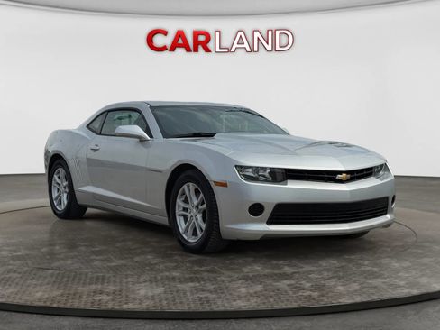 Used 2015 Chevrolet Camaro LS RWD image 8