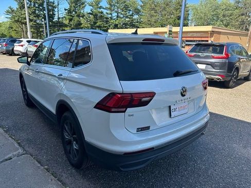 Used 2023 Volkswagen Tiguan SE AWD/4WD image 5