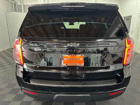 Used 2023 Chevrolet Suburban Z71 w/ Luxury Package AWD/4WD image 8
