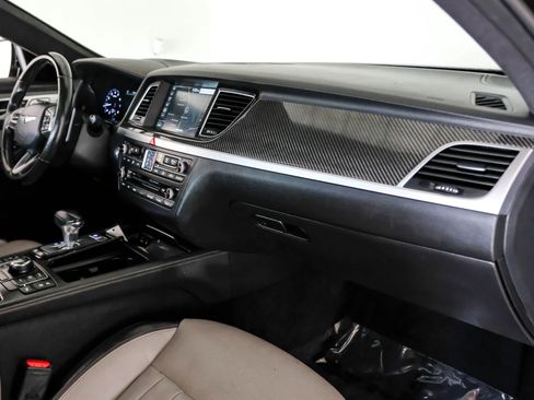 Used 2019 Genesis G80 3.3T Sport RWD image 12