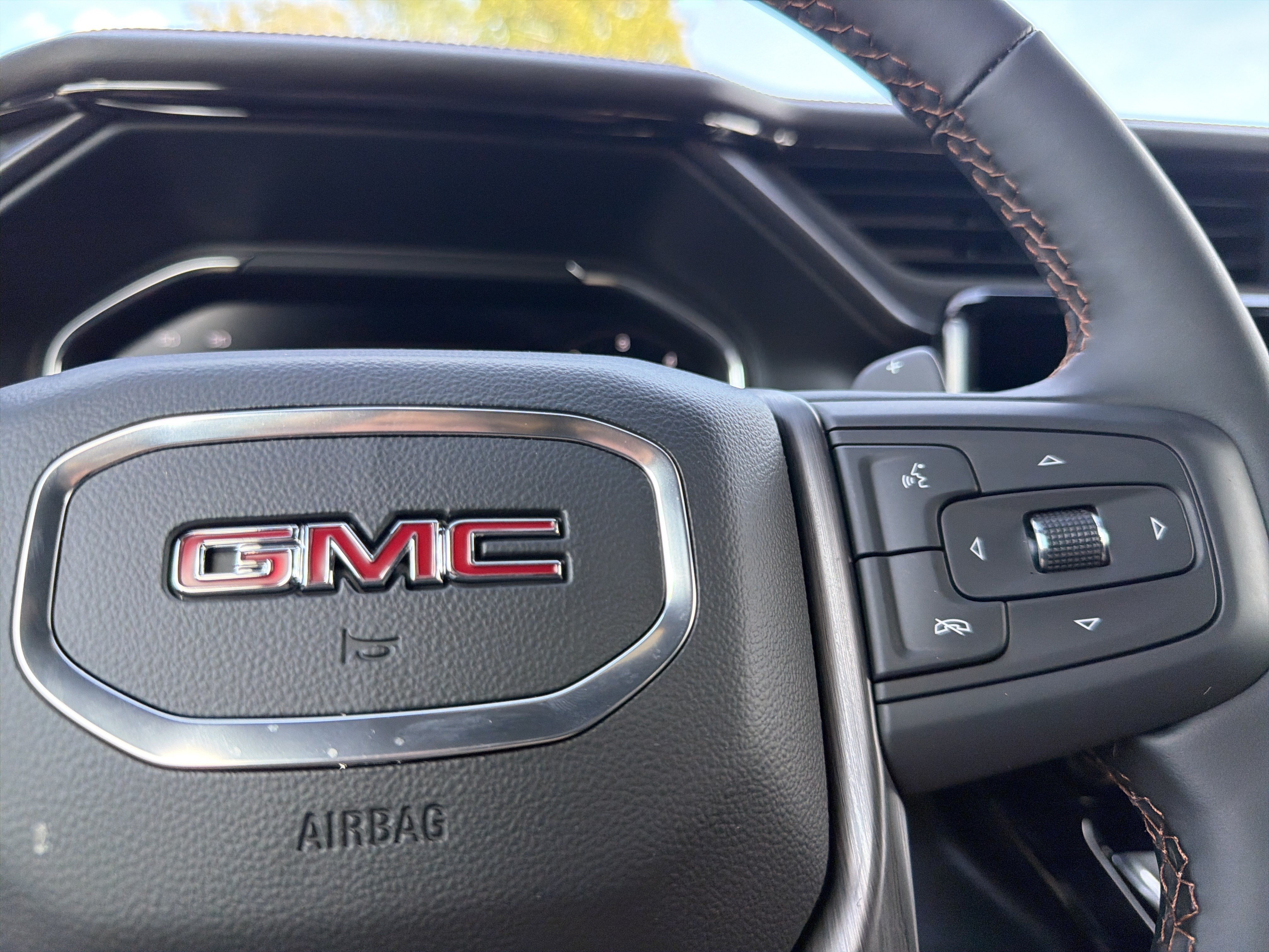 New 2026 GMC Sierra 1500 AT4 w/ AT4 Premium Package AWD/4WD image 29