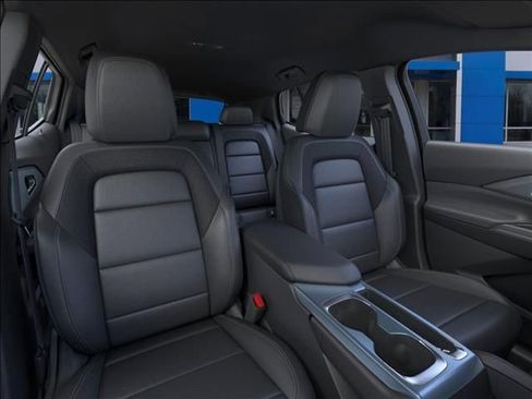 Used 2026 Chevrolet Equinox EV LT image 16