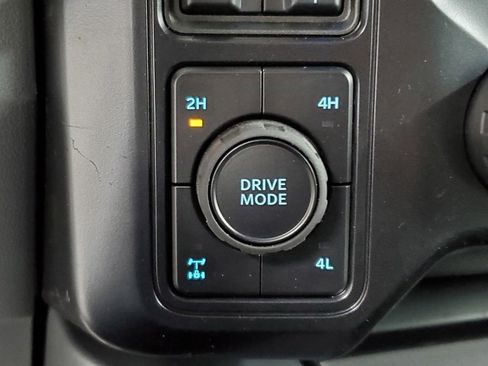New 2026 Ford F250 XLT w/ XLT Premium Package AWD/4WD image 17